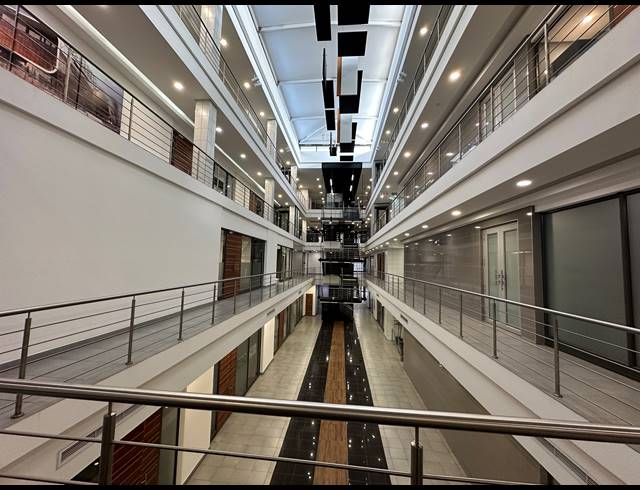 144M² OFFICE TO LET IN DORINGKLOOF